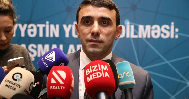 “Əvvəlki dövrlərdə zəif olan məktəblərdə müəyyən irəliləyiş var” Elnur Əliyev