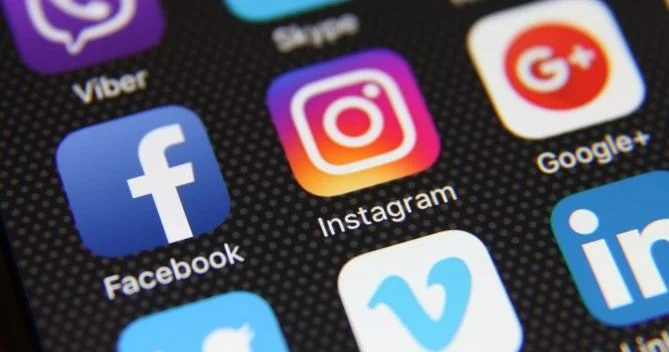 Австралия запретила использование соцсетей для лиц, не достигших 16 лет