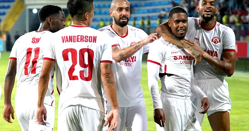 “Araz Naxçıvan” “Kəpəz”: heyətlər