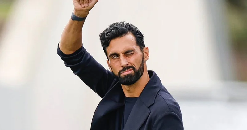 Arbeloa ön plana çıxır