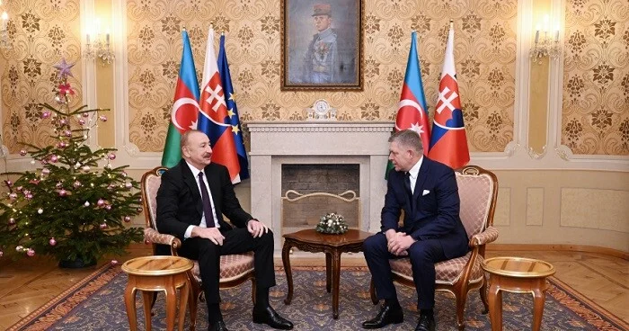 Əliyevlə Fitsonun görüşündə bu mahnımız ifa edildi Video