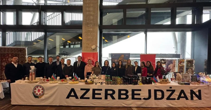 Первая леди Польши посетила стенд Азербайджана на международном благотворительном мероприятии в Варшаве