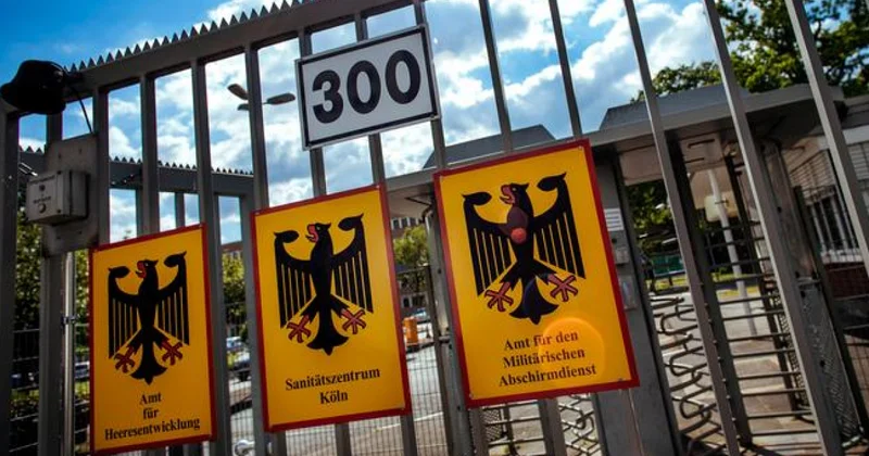 Шпионы и диверсанты наводнили Германию