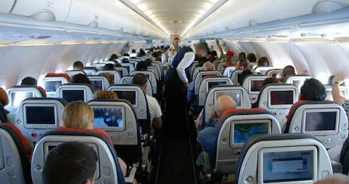 ŞOK: Təyyarədə tualetlər işləməyib Sərnişinlər təbii ehtiyaclarını…