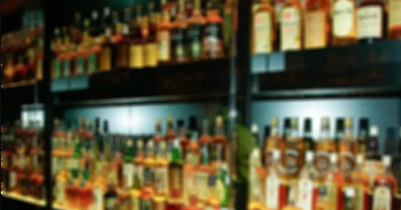 Şəriətlə idarə olunan bu ölkədə varlılara spirtli içki almağa icazə veriləcək