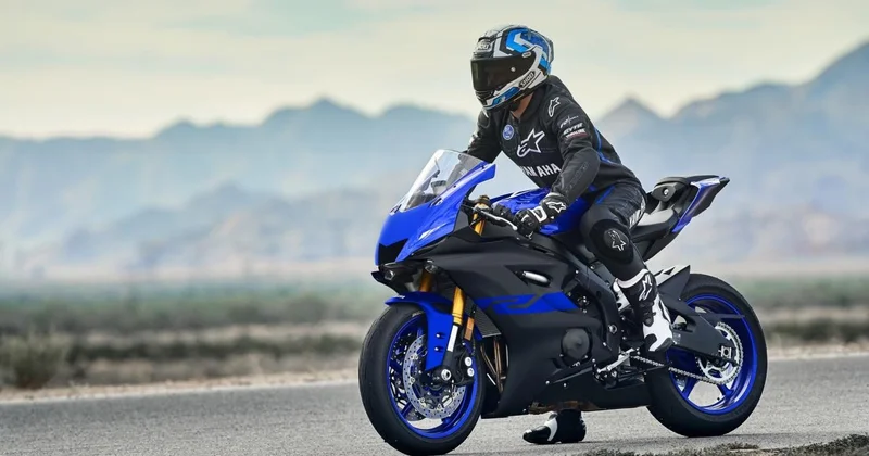 Motosiklet və mopedin idarə edilməsi ilə bağlı yeni qayda