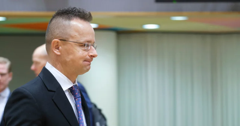 Macarıstan naziri beynəlxalq siyasətdə qarşılıqlı hörmətsizliyi tənqid edib