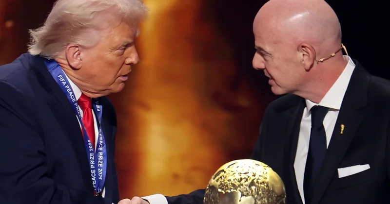 На Инфантино подали жалобу в ФИФА из за премии, врученной Трампу