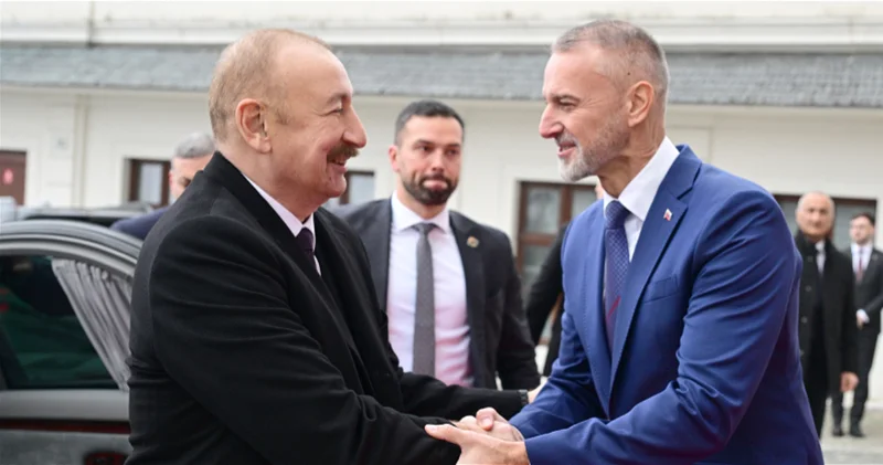 Президент Азербайджана провёл с председателем Нацсовета Словакии встречи один на один и в расширенном составе ФОТО
