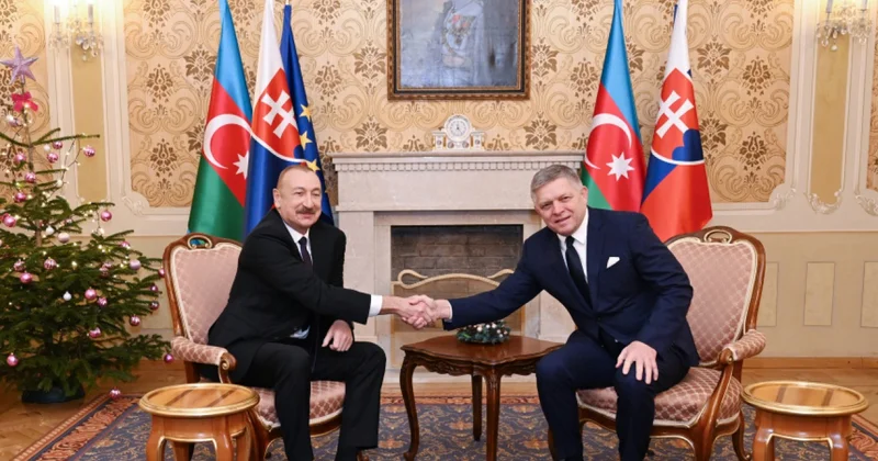 İlham Əliyevlə Robert Fitsonun təkbətək görüşü keçirildi FOTOLAR