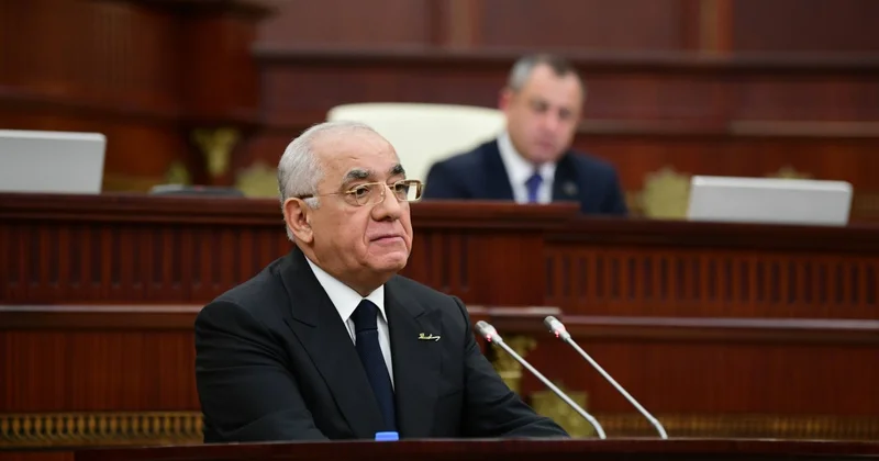 Əli Əsədov Milli Məclisə gəldi Büdcə sonuncu oxunuşda müzakirə olunur