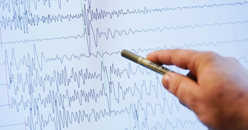 Altayda zəlzələ oldu