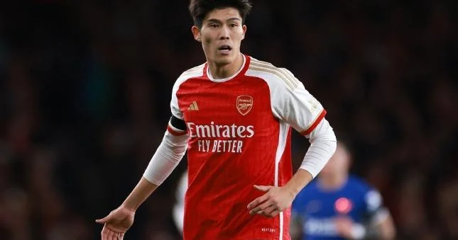 “Ayaks” “Arsenal”ın sabiq futbolçusu ilə razılığa gəldi