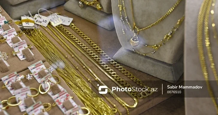 Мошенничество и кражи на сотни тысяч в бакинском ювелирном магазине: апелляция обвиняемой отклонена