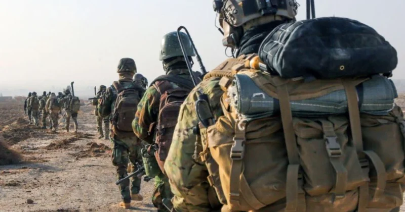 Париж отправил спецназ, чтобы спасти президента