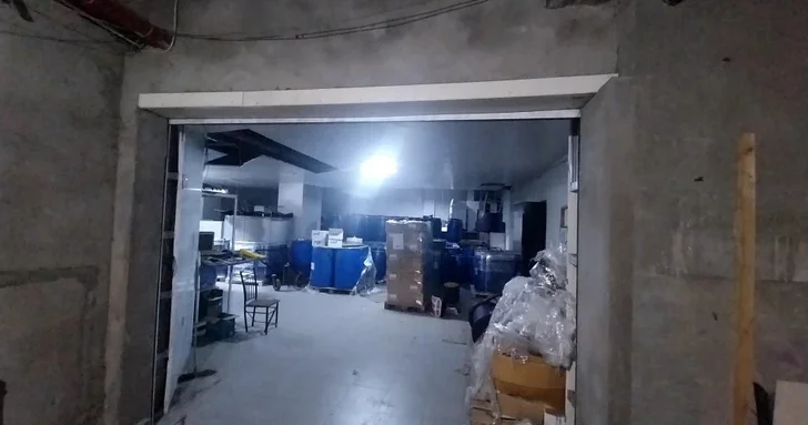 Подпольный склад с нарушениями закрыт пожарной инспекцией в Баку