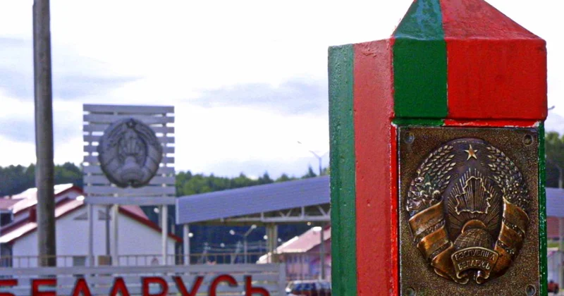 Лукашенко выставил войска на границе с Украиной