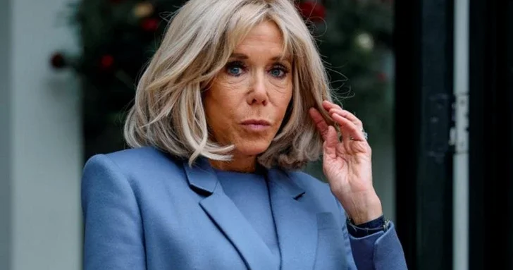 Брижит Макрон оказалась в центре скандала из за резких высказываний об активистках