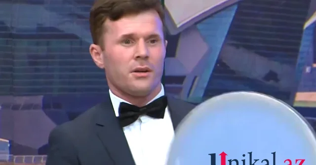 Müğənni maşını aşırdı Atası və övladı öldü