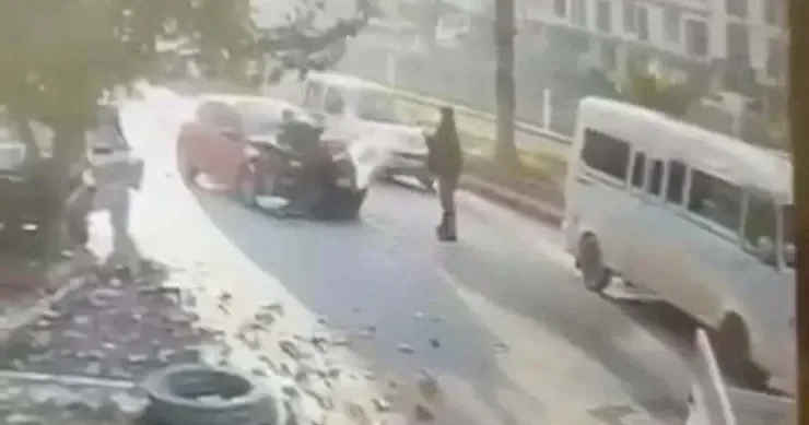 Keçmiş arvadının ərini maşınla vurub, fotosunu paylaşdı