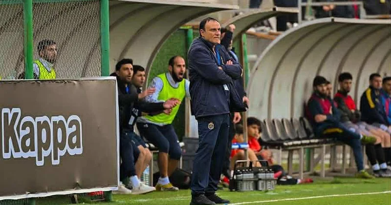 Xankəndi nin baş məşqçisi hakimlərdən nə xahiş etdi?