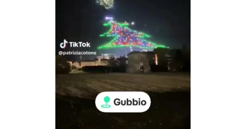 В Италии зажглась "самая большая в мире рождественская ёлка" ВИДЕО