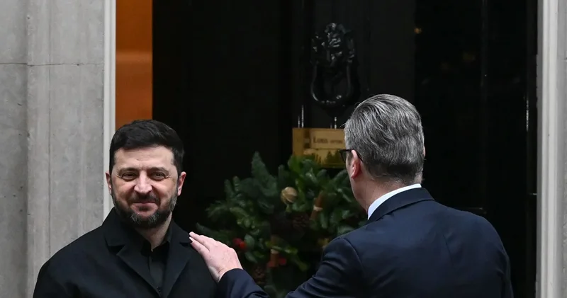 ABŞ Zelenskidən Donbasın təsliminə dərhal razılıq verməyi tələb edir Axios