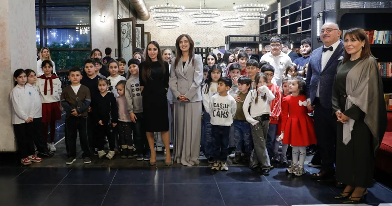 Bakı Kitab Mərkəzində SOCAR ın dəstəyi ilə hazırlanmış “Qara qızılın sirri” adlı kitabın təqdimatı keçirilib