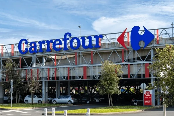 Boykotun təsiri: Carrefour bütün mağazalarını bağlayır