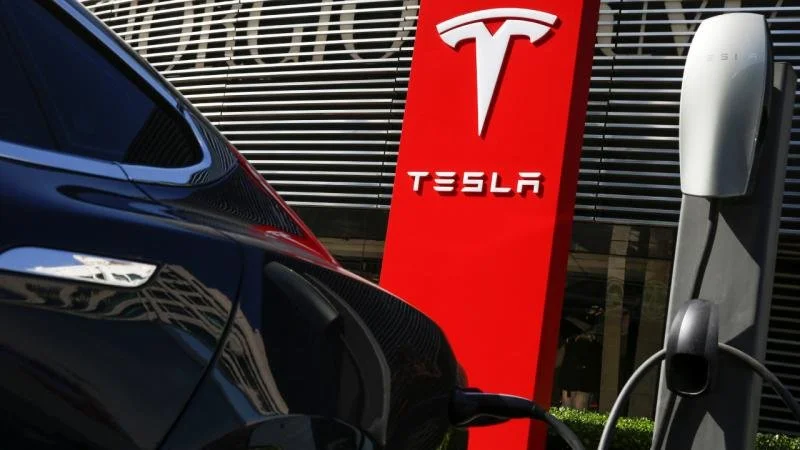 Tesla ABŞda təxminən 240 min avtomobilini geri çağırdı