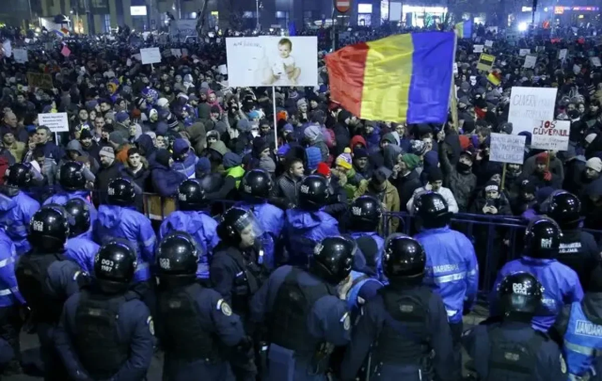 В Бухаресте проходят протесты против повторного проведения президентских выборов