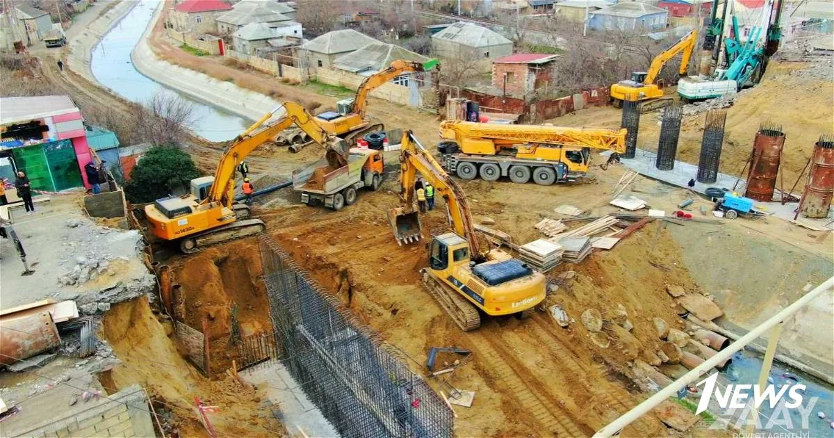 Снесен аварийный мост, соединяющий Сумгайыт с поселком Сарай ФОТО ВИДЕО Новости