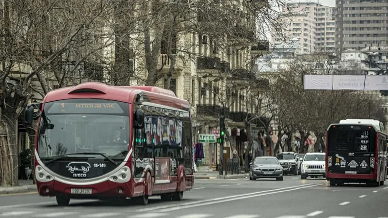 Bakıya yeni avtobuslar gətiriləcək: Nəqliyyat problemi həll olunacaq?