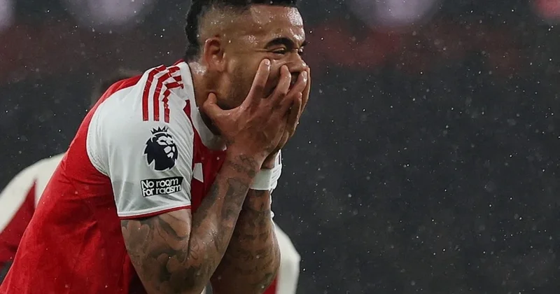 Liverpul 16 il əvvəlki antirekordu yenilədi