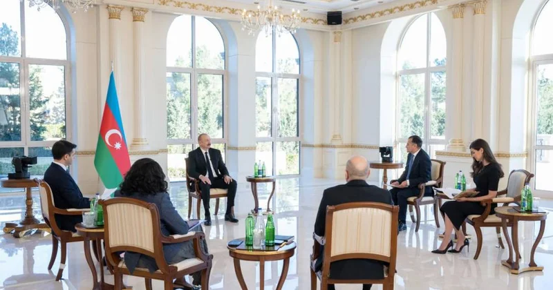 Qalib liderin tarixi proseslərə baxışı