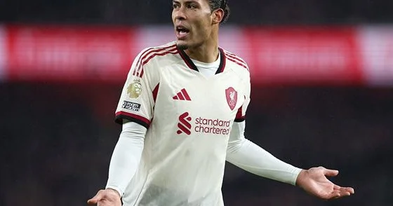 Liverpul un kapitanı karyerasını başa vurur?