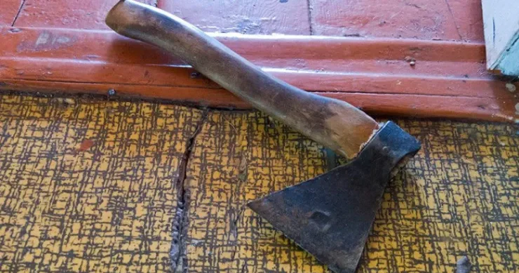 Mirasa görə atasını BALTALADI: adını oğluna qoymuşdu