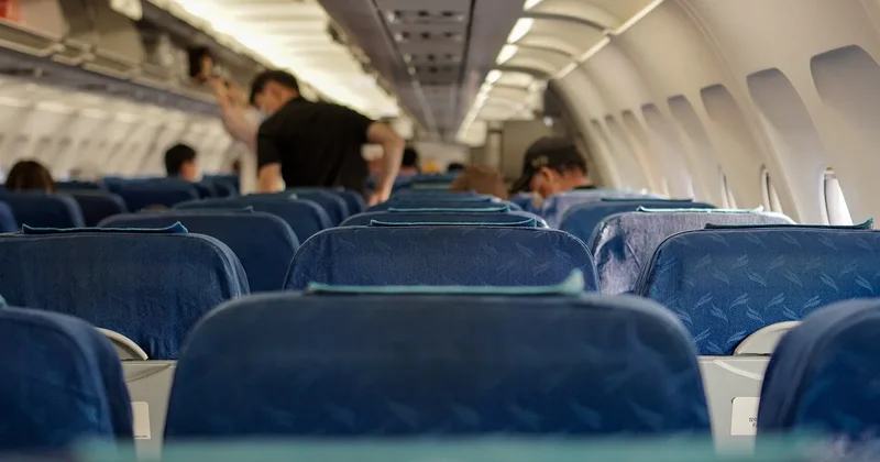 Подробности инцидента в самолете AZAL в Праге Minval Politika