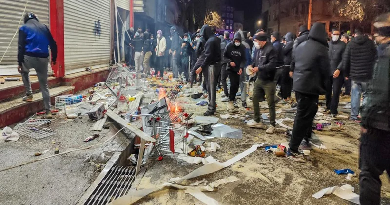 В Иране сообщили о гибели еще 15 правоохранителей от рук бунтовщиков