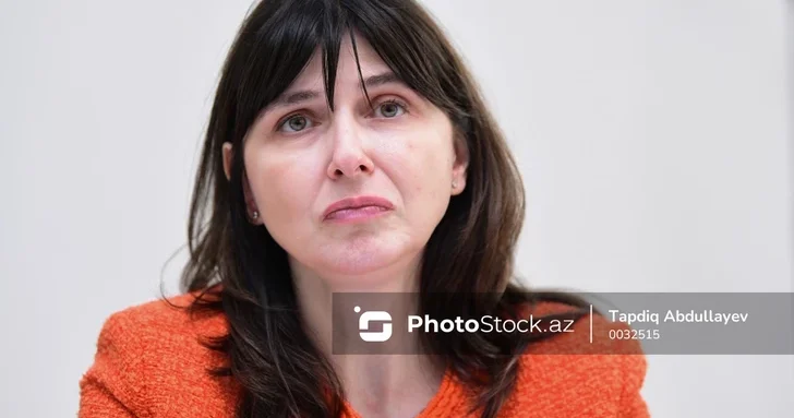 Плавные изгибы Баку и спокойствие Ангкор Вата Владанка Андреева