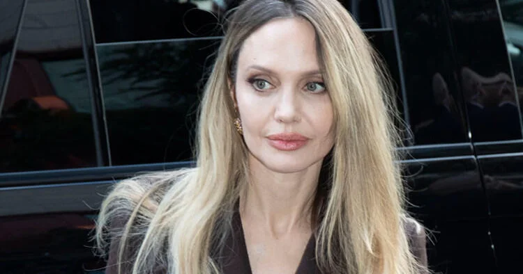 Ancelina Colinin səhhəti pisləşdi FOTO