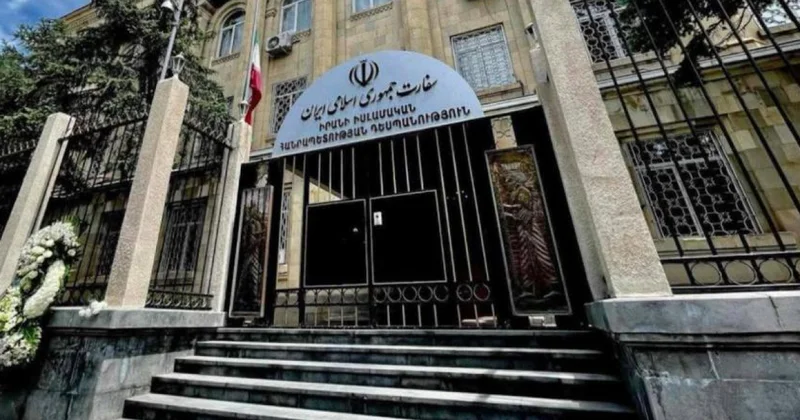 Иранцы в Ереване требуют возвращения Пехлеви ВИДЕО