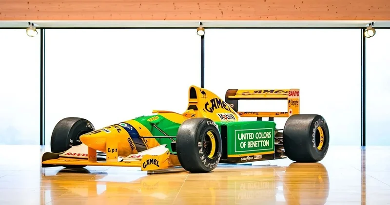 Şumaherin maşını hərraca çıxarılacaq