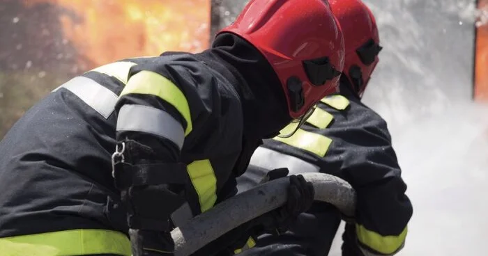 Masazırda bina yandı, bir nəfər tüstüdən zəhərləndi VİDEO