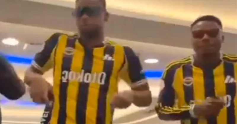 “Fənərbaxça”nın futbolçularının qalibiyyət rəqsi Video