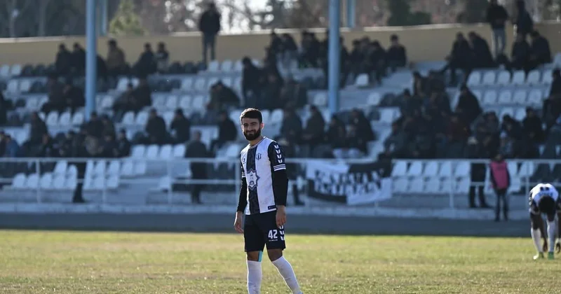 “Karvan Yevlax”ın futbolçusu: “Çempionatda yaranan fasilə bizim xeyrimizə olacaq”