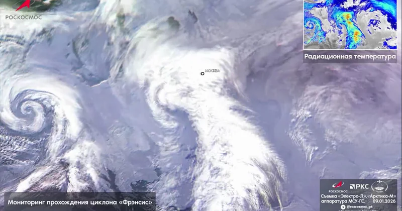 Мощный снежный циклон Фрэнсис из космоса ВИДЕО