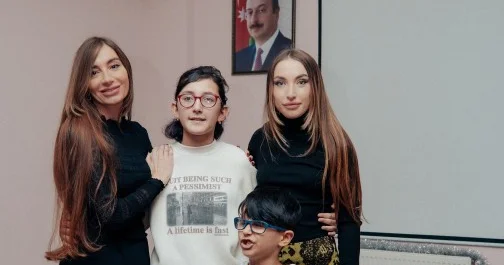 Prezidentin qızı və gəlini sığınacaqda FOTOLAR KONKRET