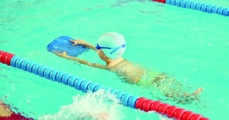 Qazax məktəblilərinə üzmək də öyrədiləcək