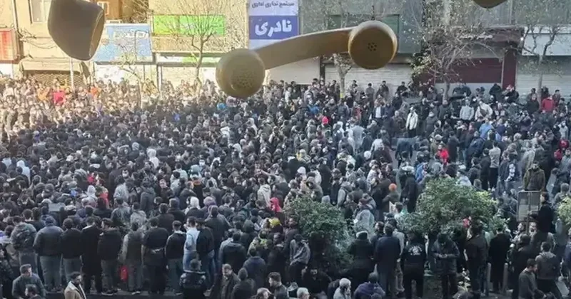 İranda “küçəyə çıxmayın” çağırışı Məktəblər də bağlandı